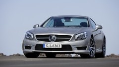 Topsporter in startblokken � Mercedes-Benz SL 63 AMG